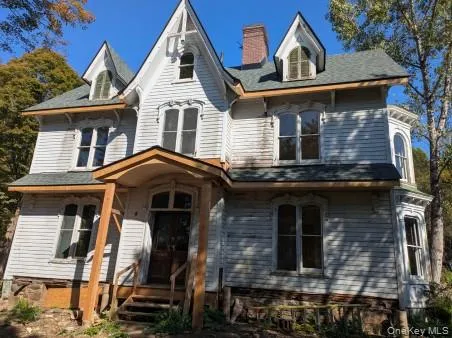 24 Reed Avenue