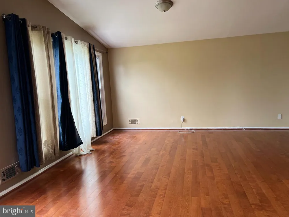8503 STEVENSWOOD ROAD Windsor Mill, MD 21244