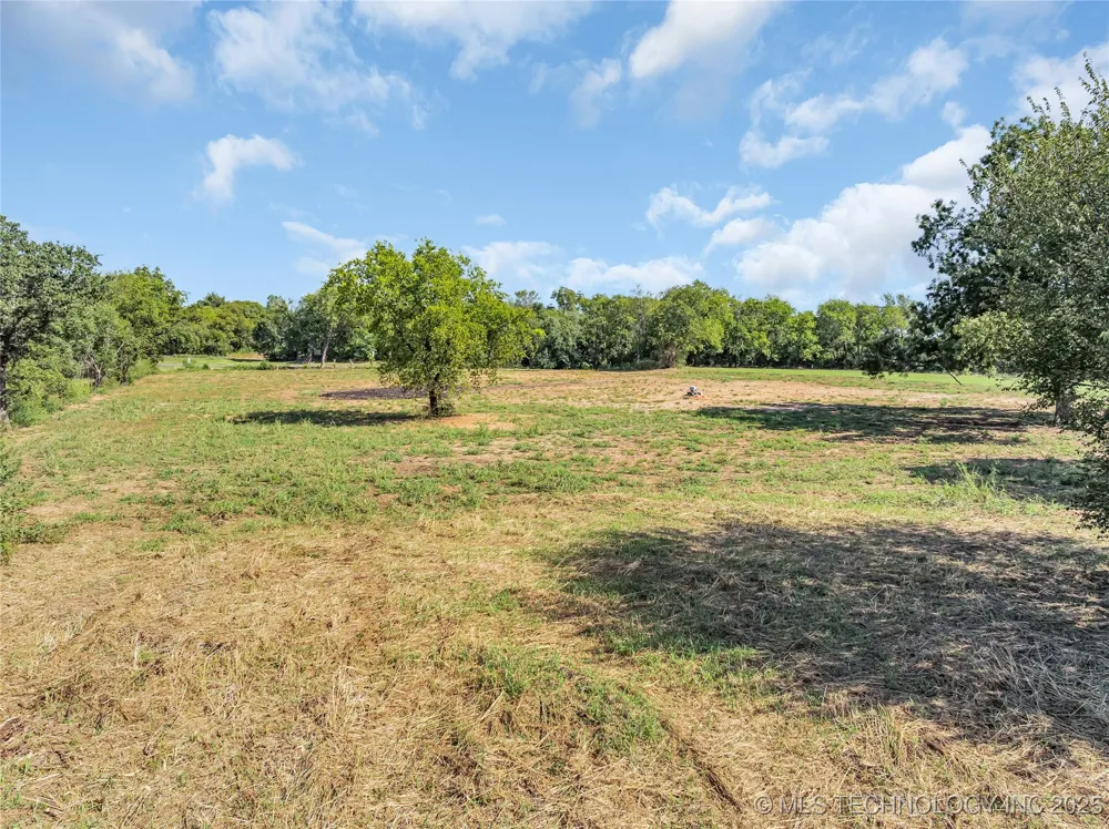 409 W Main Street Davis, OK 73030
