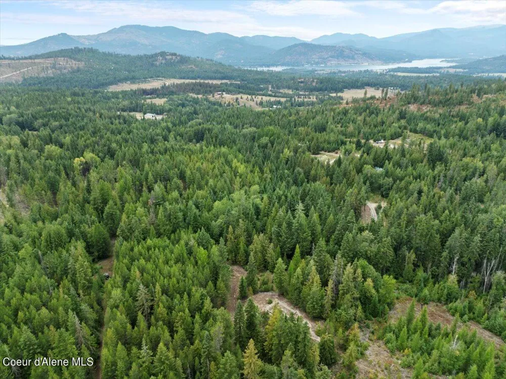 NKA 20-AC Schneiders Road Sagle, ID 83860