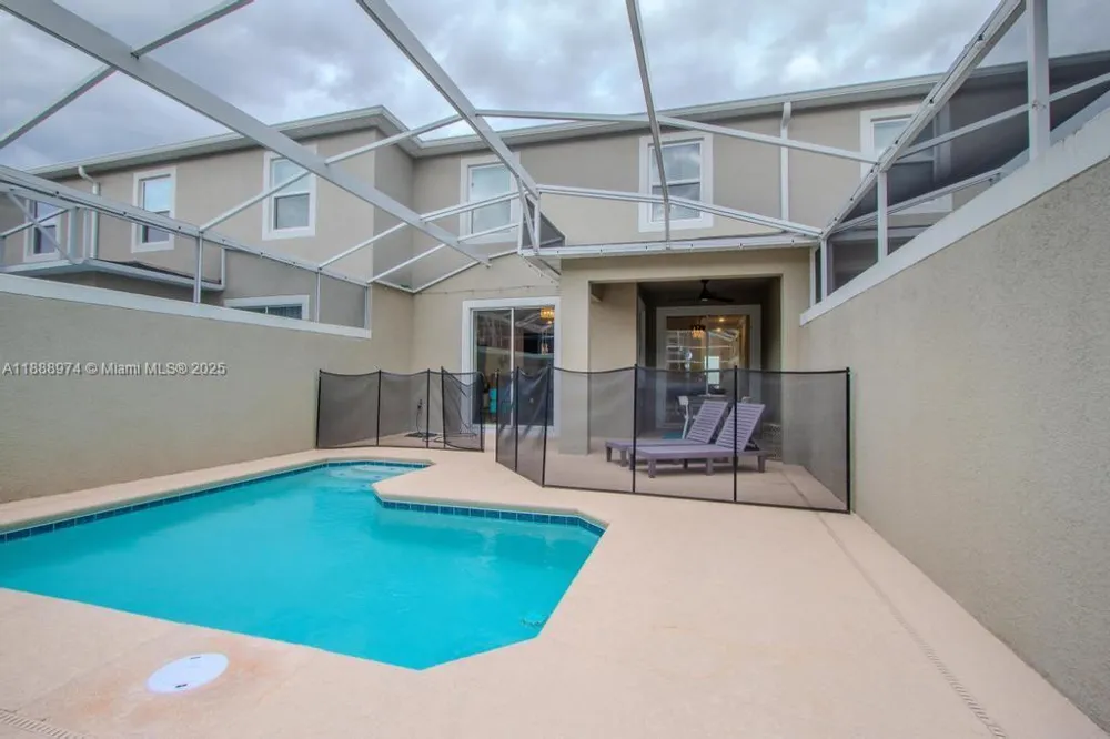 962 splash Shot  Pl Kissimmee, FL 33896