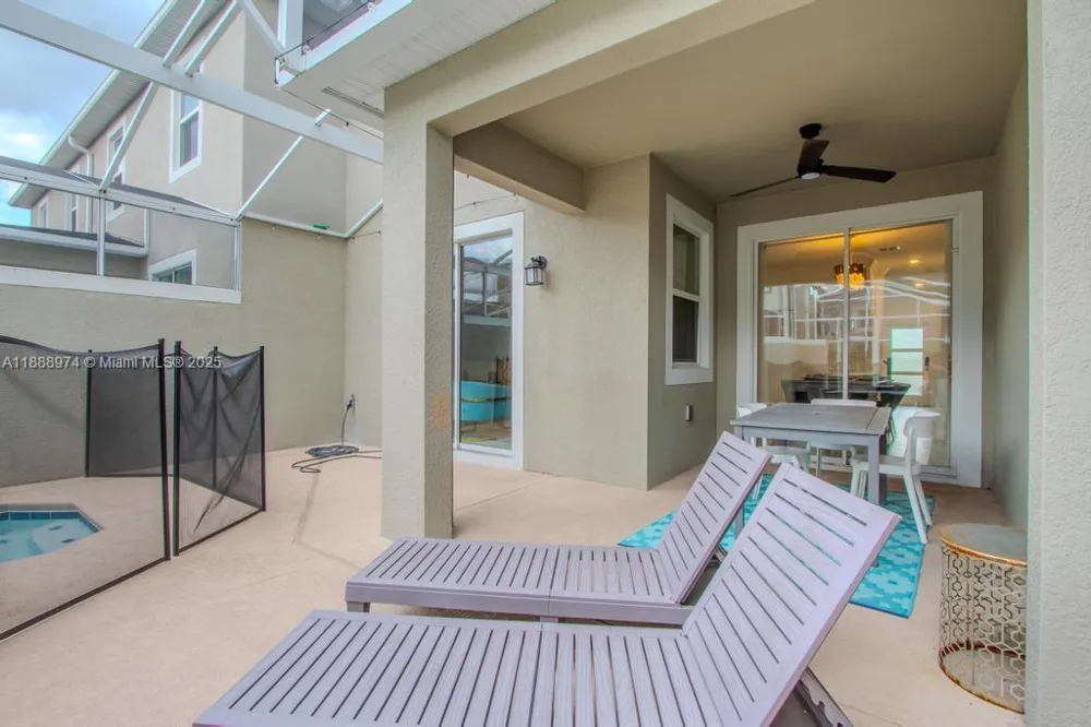 962 splash Shot  Pl Kissimmee, FL 33896
