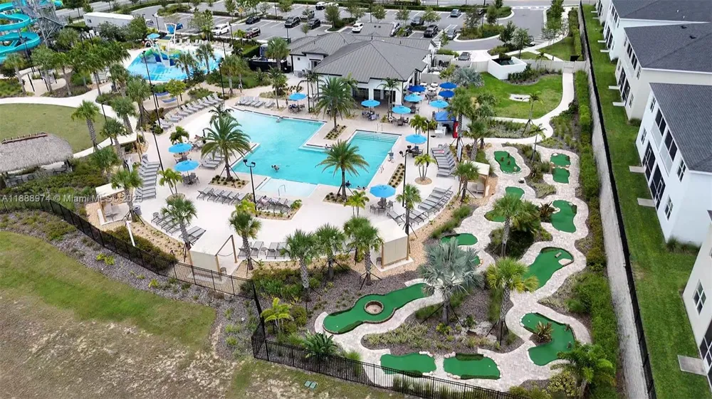 962 splash Shot  Pl Kissimmee, FL 33896