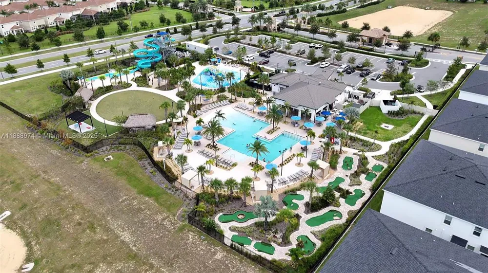 962 splash Shot  Pl Kissimmee, FL 33896