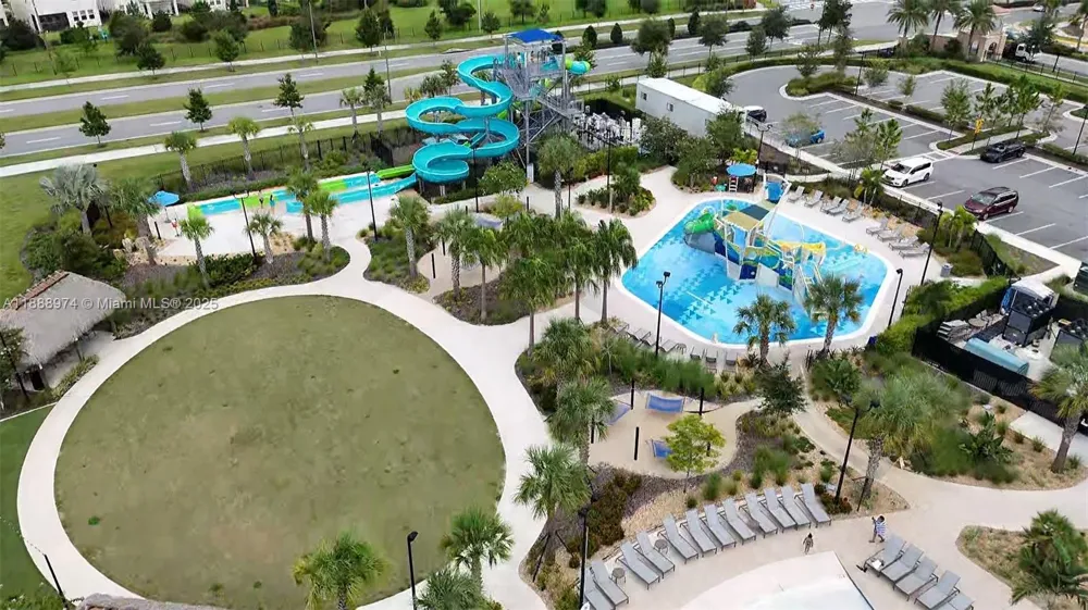 962 splash Shot  Pl Kissimmee, FL 33896