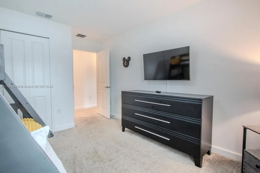 962 splash Shot  Pl Kissimmee, FL 33896