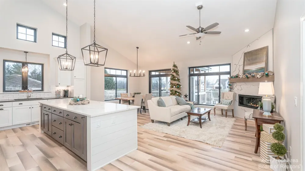 7106 Black Cherry Lane Saline, MI 48176