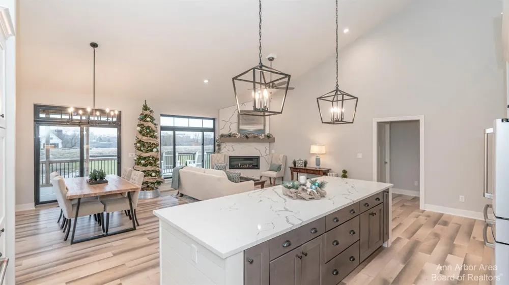 7106 Black Cherry Lane Saline, MI 48176