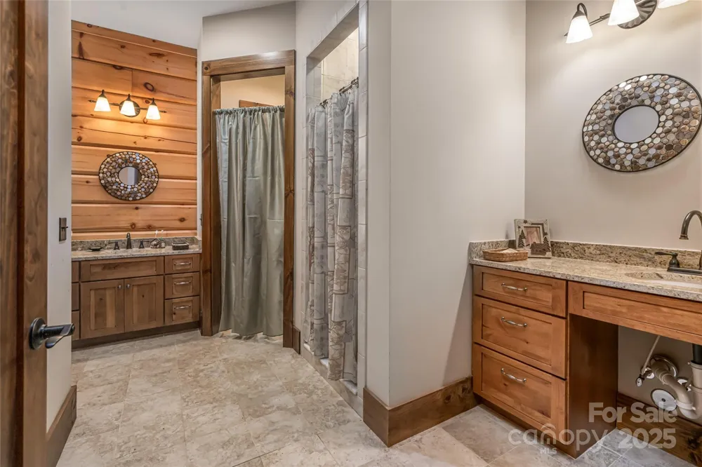 635 Whisper Mountain Drive Leicester, NC 28748