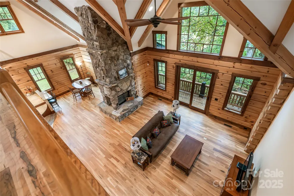635 Whisper Mountain Drive Leicester, NC 28748