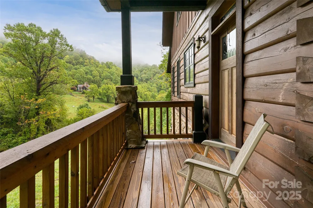 635 Whisper Mountain Drive Leicester, NC 28748