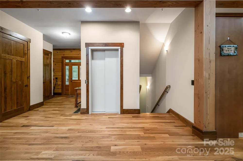 635 Whisper Mountain Drive Leicester, NC 28748