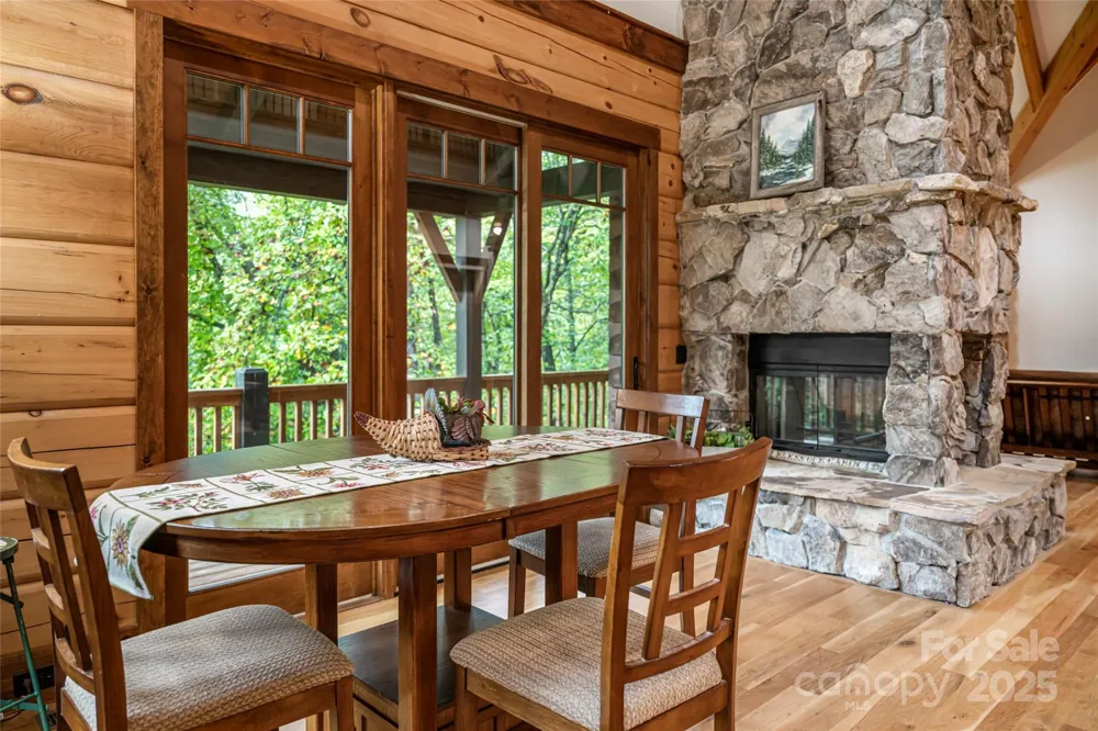 635 Whisper Mountain Drive Leicester, NC 28748