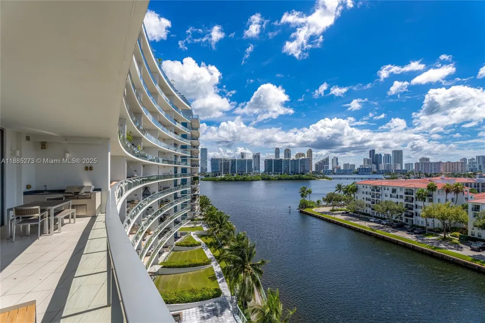 3250 NE 188th St #603 Aventura, FL 33180