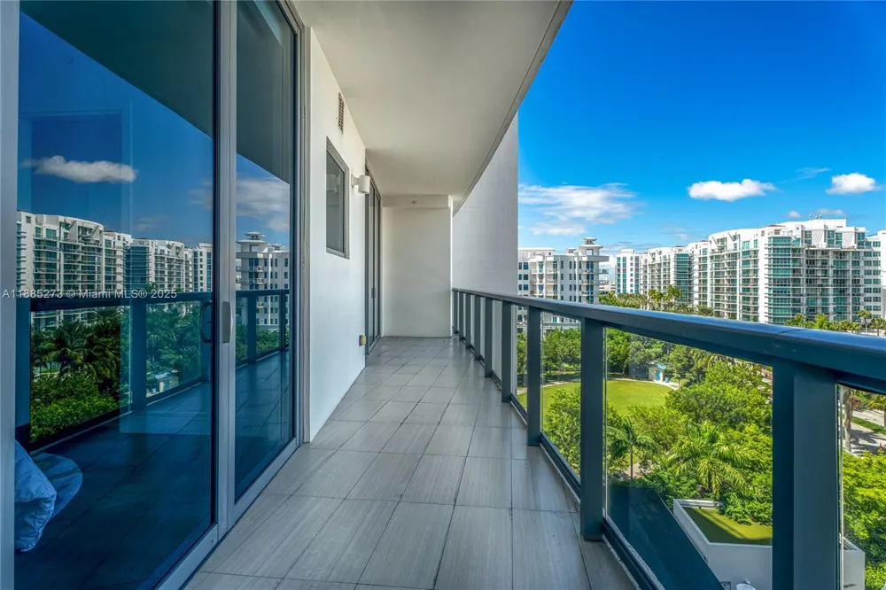 3250 NE 188th St #603 Aventura, FL 33180