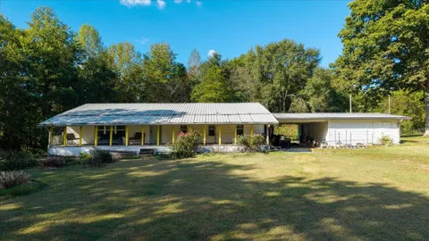 389 Friendship Lane