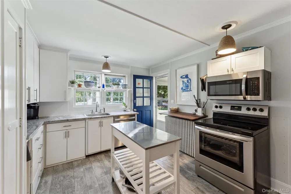 35 Sheppard Street Quiogue, NY 11978
