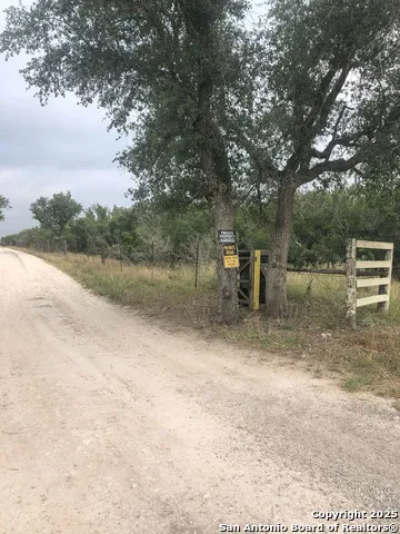 00 Fm 888 Beeville, TX 78102