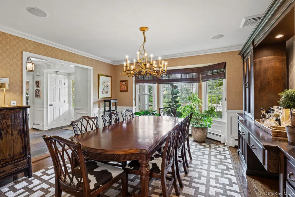 336 Bay Avenue Huntington Bay, NY 11743