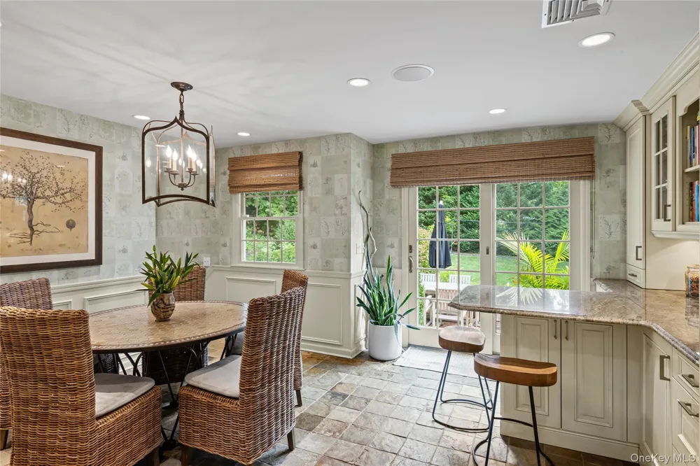 336 Bay Avenue Huntington Bay, NY 11743