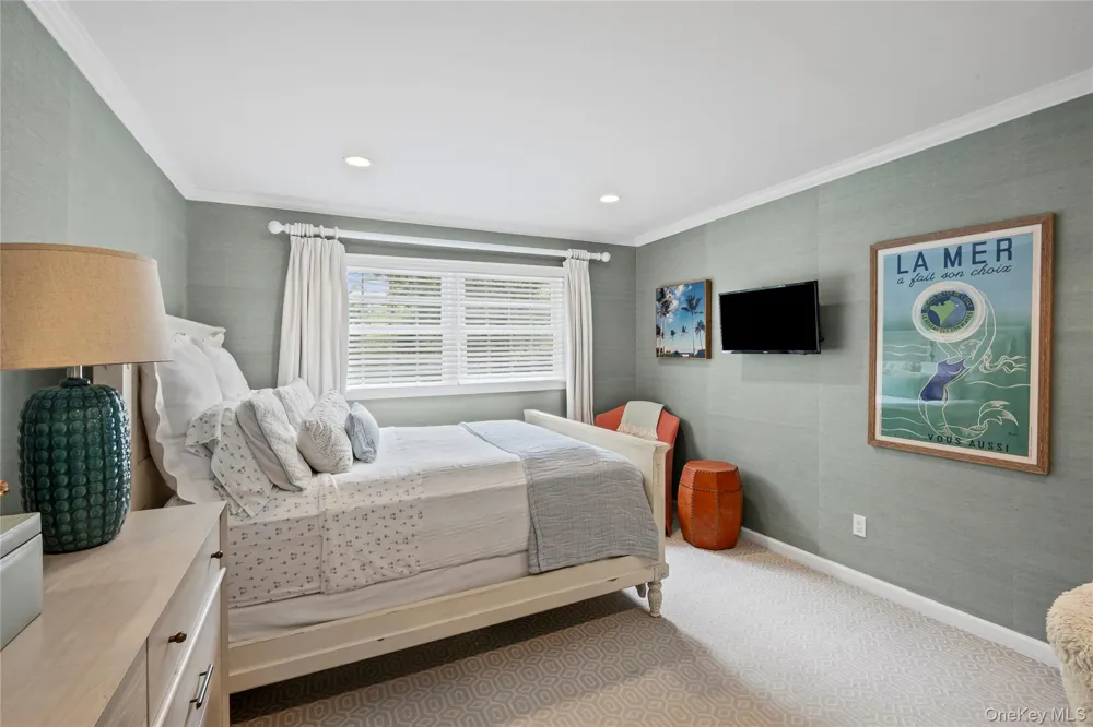 336 Bay Avenue Huntington Bay, NY 11743