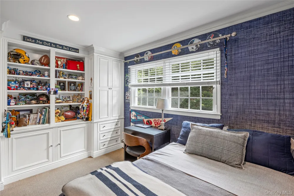 336 Bay Avenue Huntington Bay, NY 11743