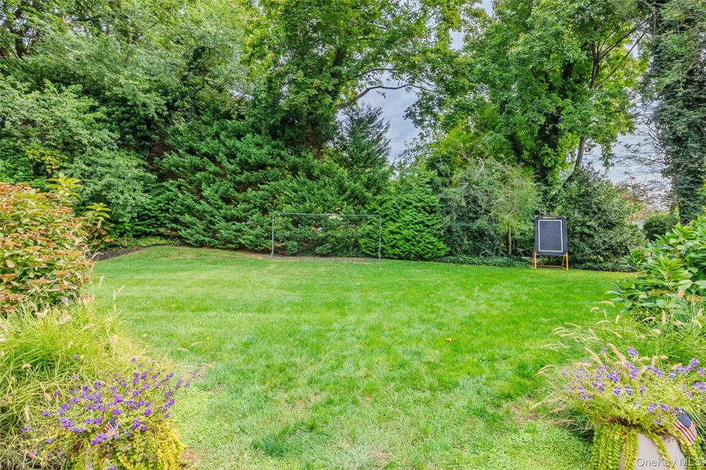 336 Bay Avenue Huntington Bay, NY 11743