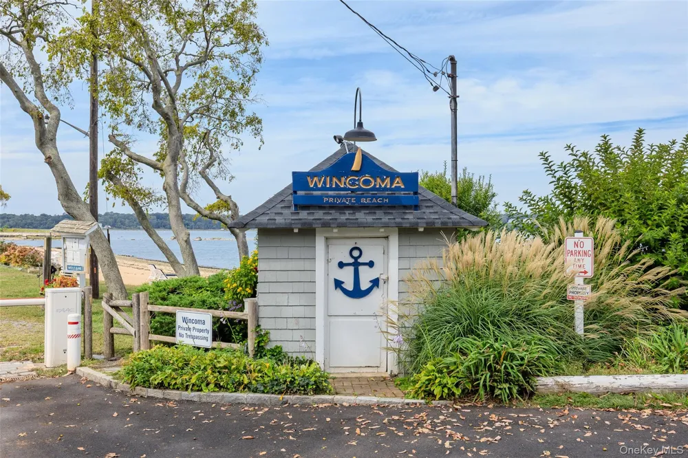 336 Bay Avenue Huntington Bay, NY 11743