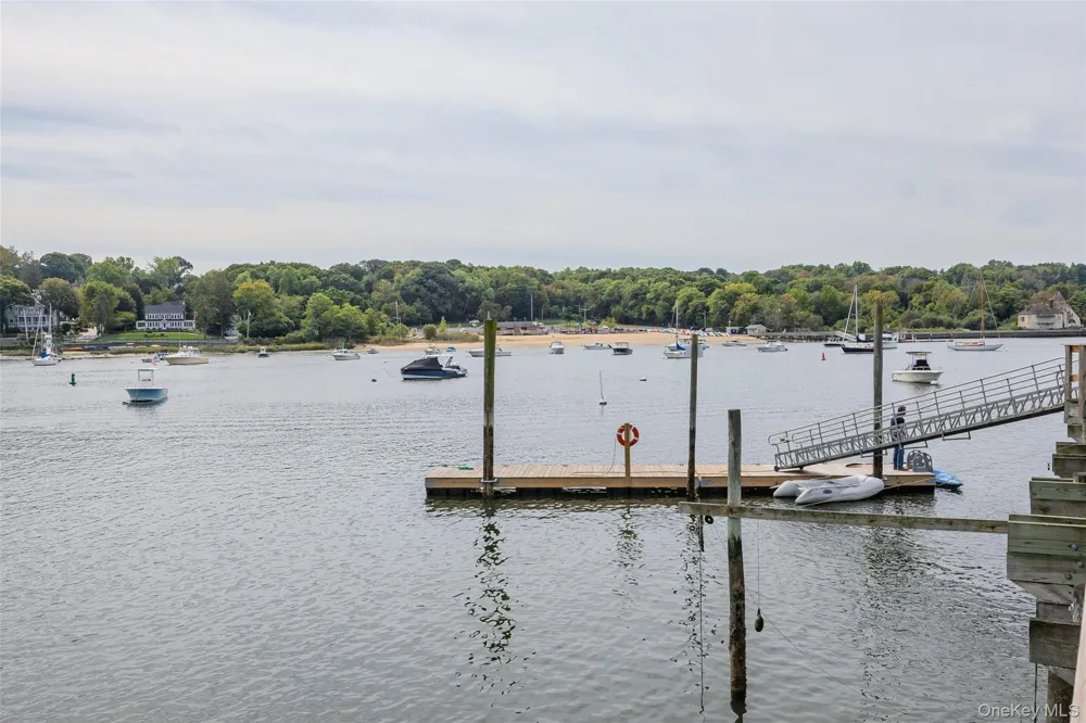 336 Bay Avenue Huntington Bay, NY 11743