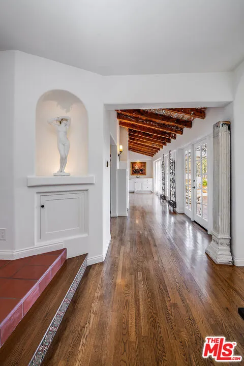 1046 Chautauqua Boulevard Pacific Palisades, CA 90272