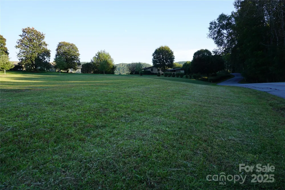 2250 Cedar Rock Estates Drive Lenoir, NC 28645