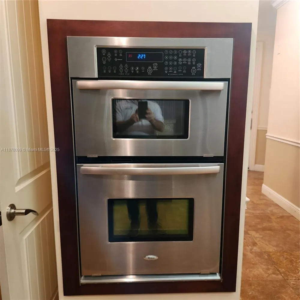 2351 Lakeview Dr #114 Sebring, FL 33875