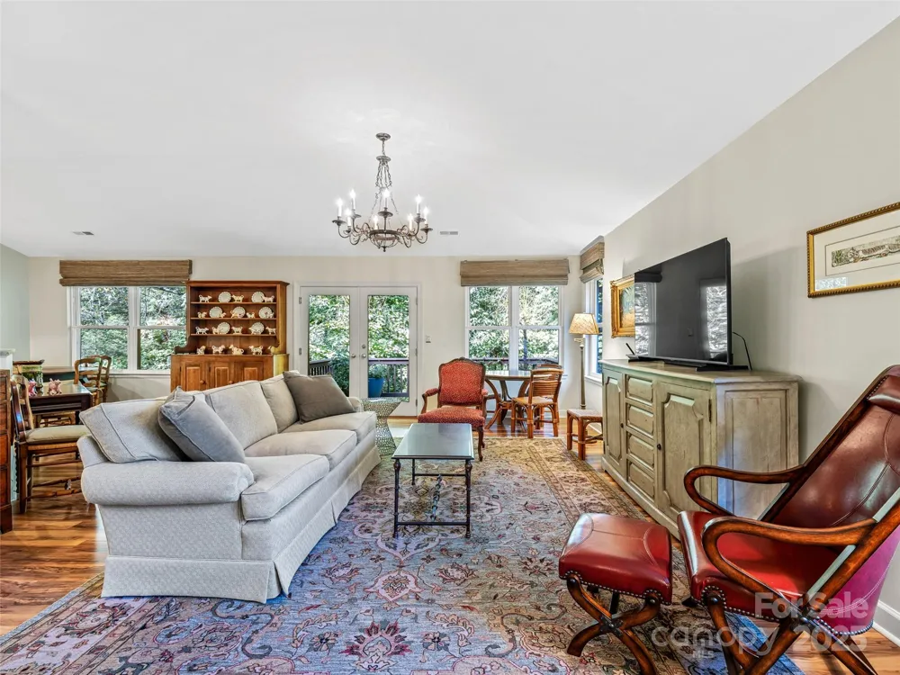 73 Ridgetop Circle #303 Brevard, NC 28712