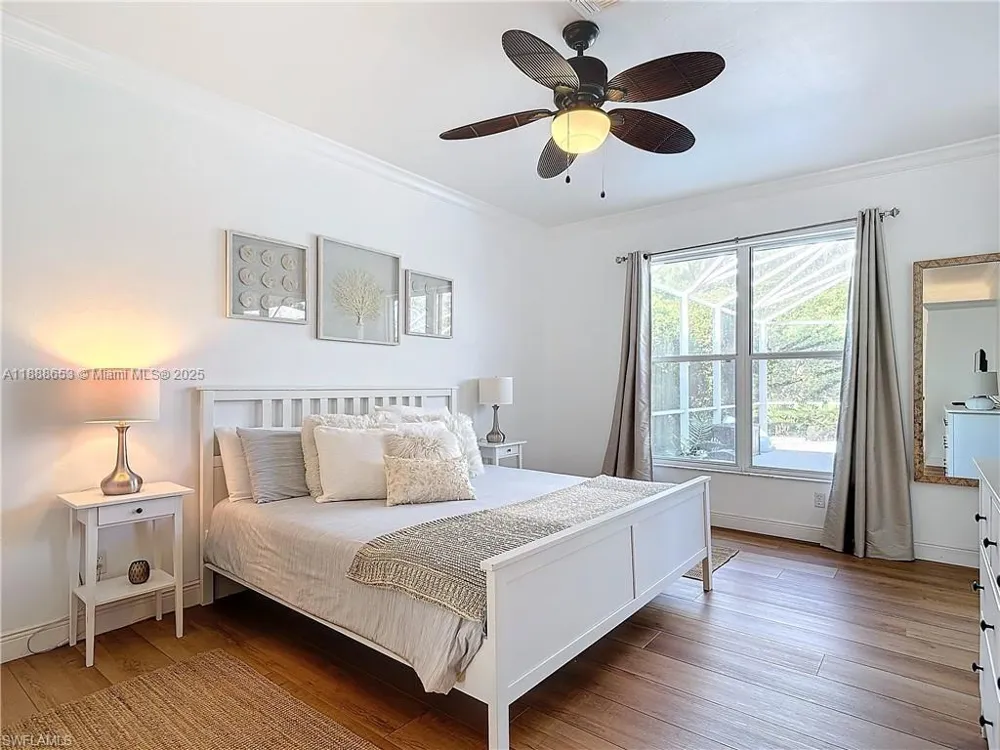 4991 Brixton Ct Naples, FL 34104