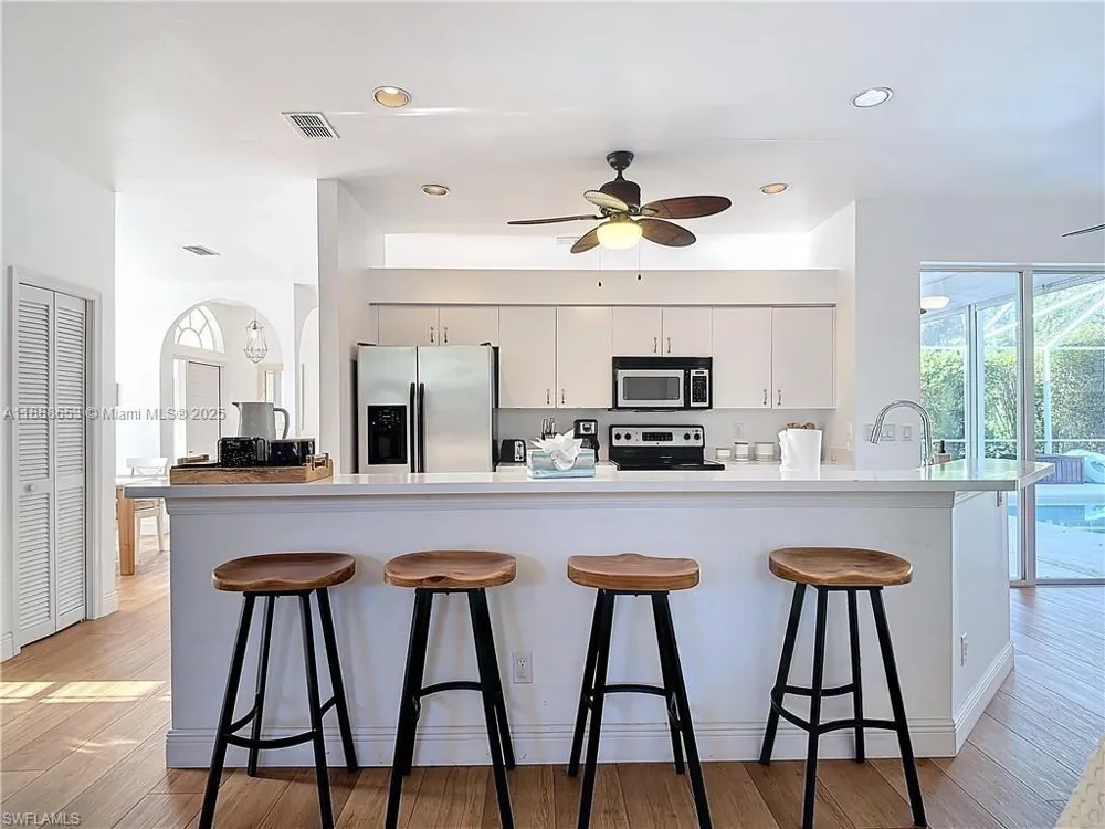 4991 Brixton Ct Naples, FL 34104