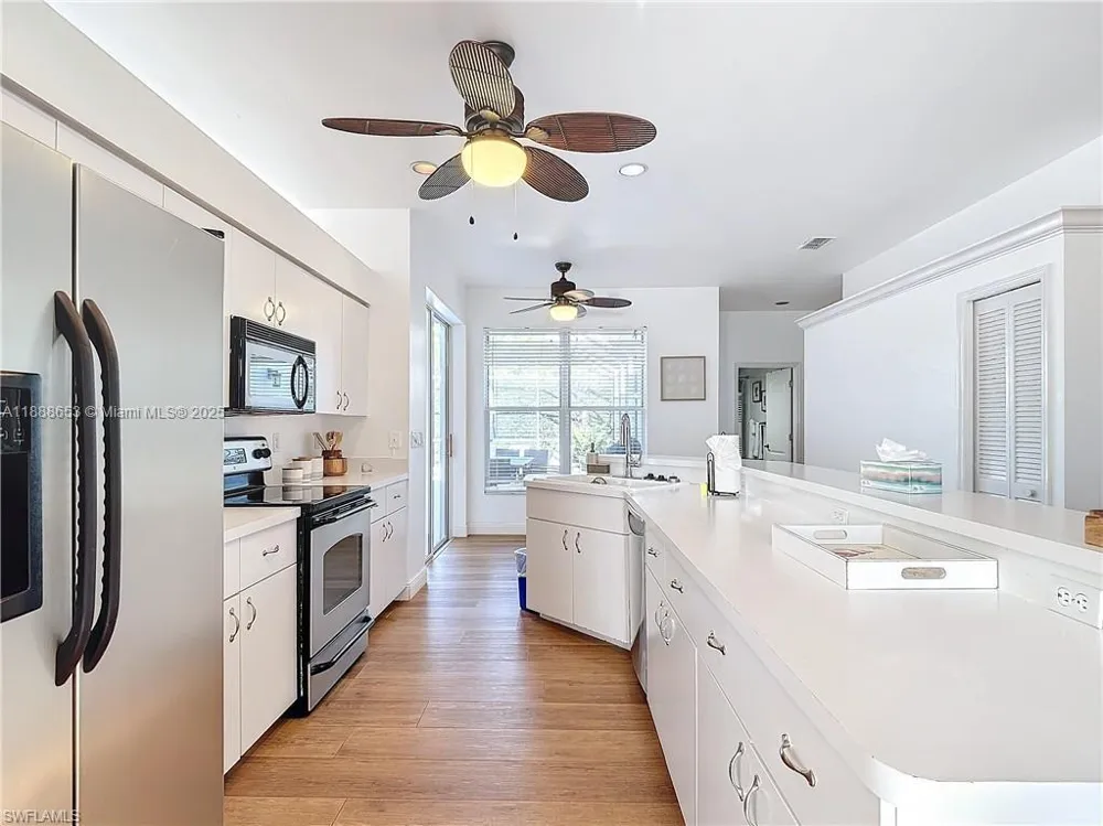 4991 Brixton Ct Naples, FL 34104