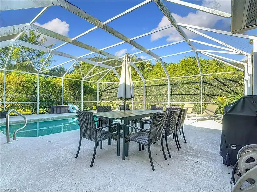 4991 Brixton Ct Naples, FL 34104