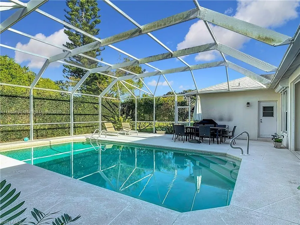 4991 Brixton Ct Naples, FL 34104