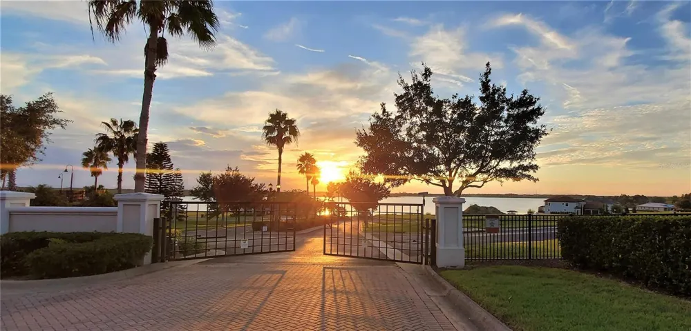 493 ADAMS VIEW LANE Auburndale, FL 33823
