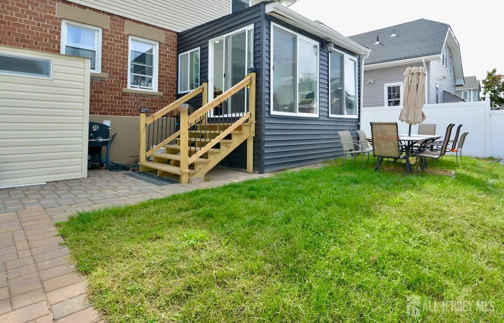 89 SE Rose Street Wood-Ridge, NJ 07075