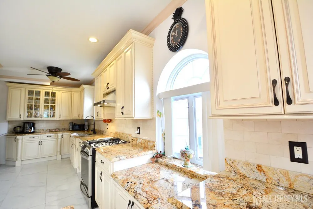89 SE Rose Street Wood-Ridge, NJ 07075