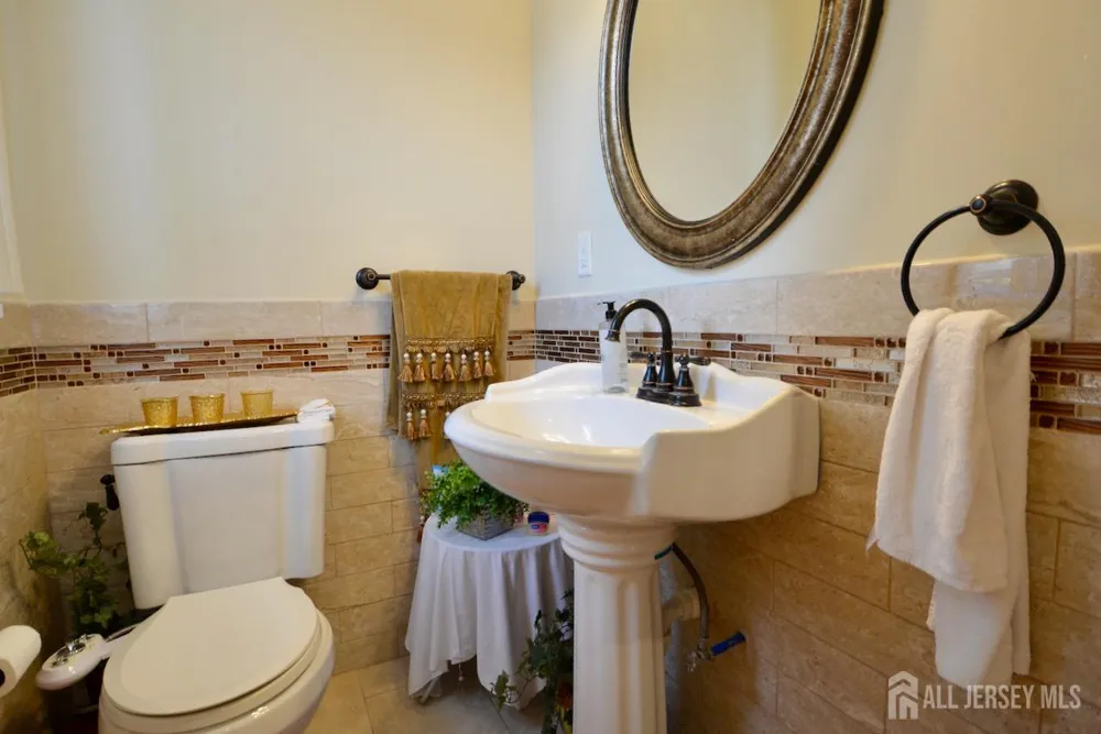 89 SE Rose Street Wood-Ridge, NJ 07075