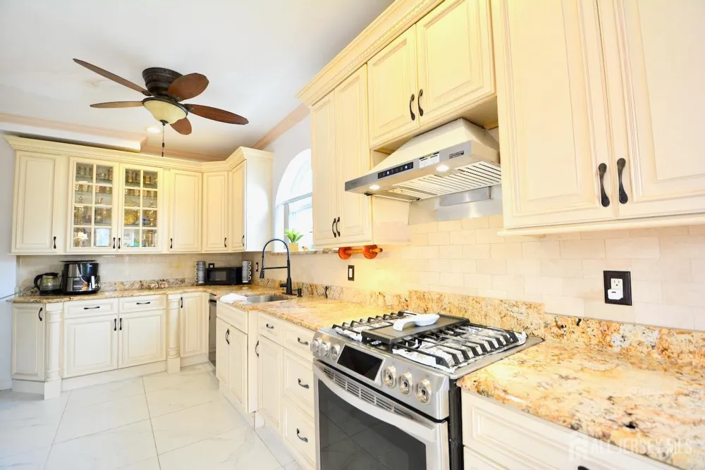 89 SE Rose Street Wood-Ridge, NJ 07075