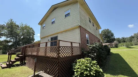 595 SWANEY DR