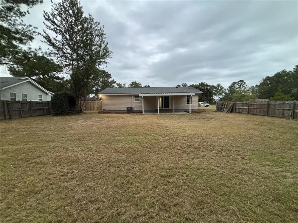 1621 Meadowood Drive Waycross, GA 31503