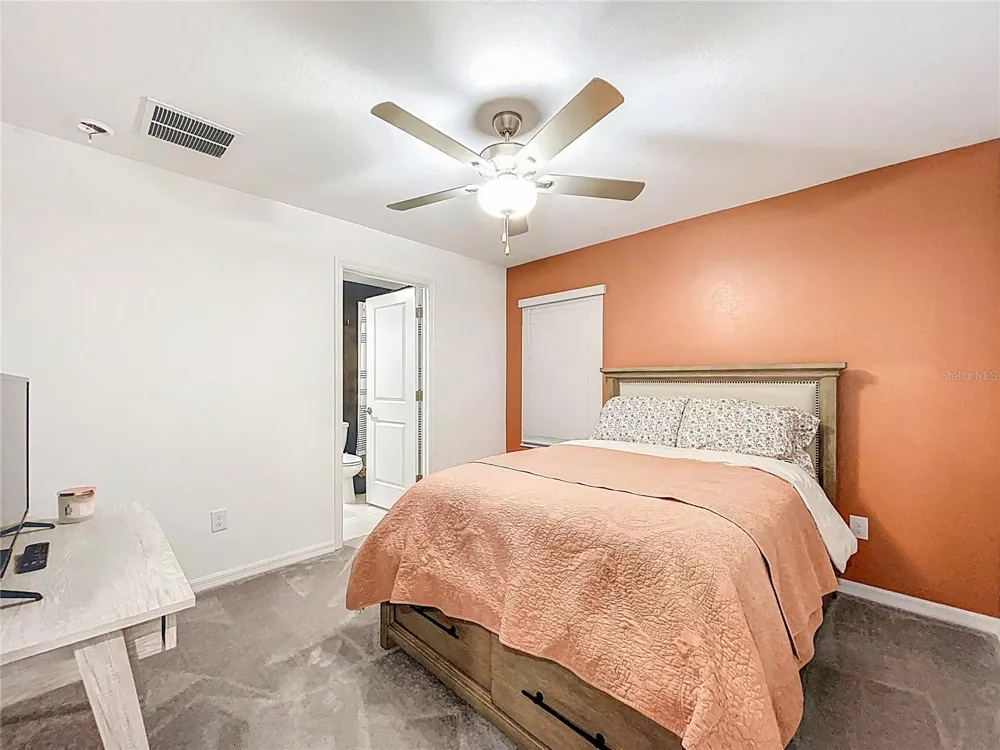 7082 RIPPLE POND LOOP Zephyrhills, FL 33541