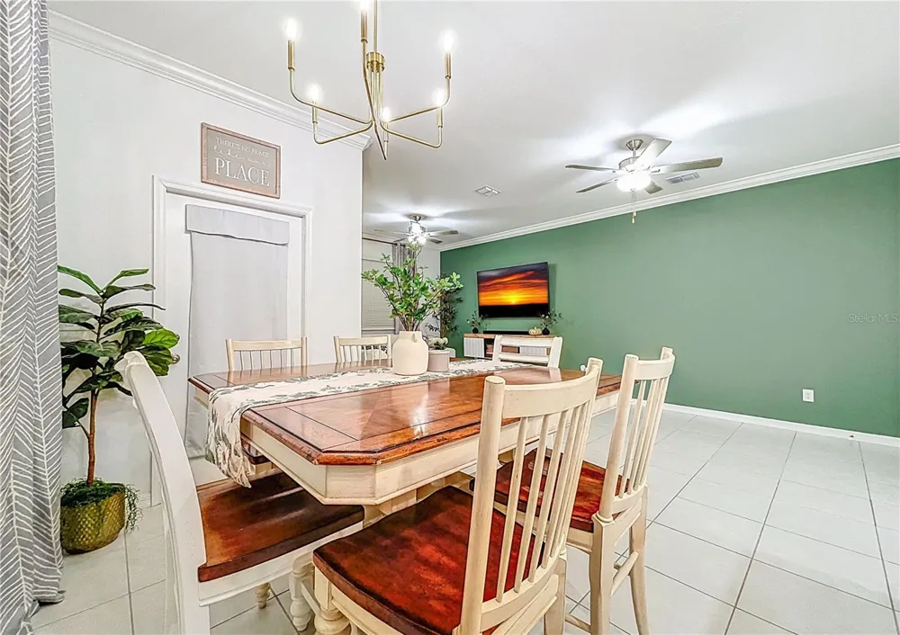 7082 RIPPLE POND LOOP Zephyrhills, FL 33541