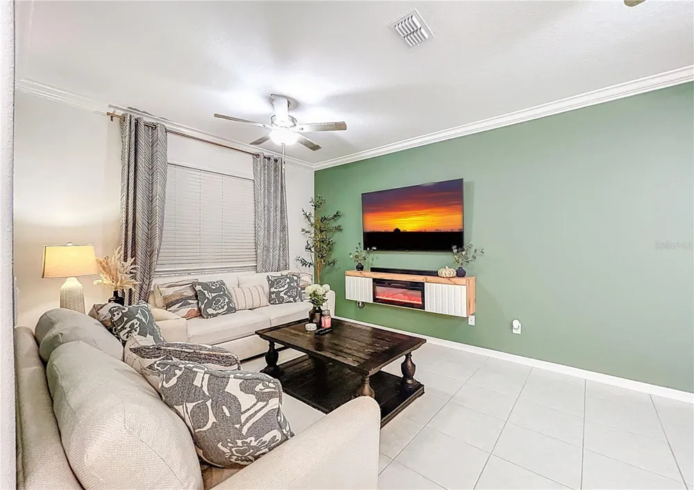 7082 RIPPLE POND LOOP Zephyrhills, FL 33541