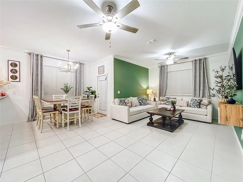 7082 RIPPLE POND LOOP Zephyrhills, FL 33541
