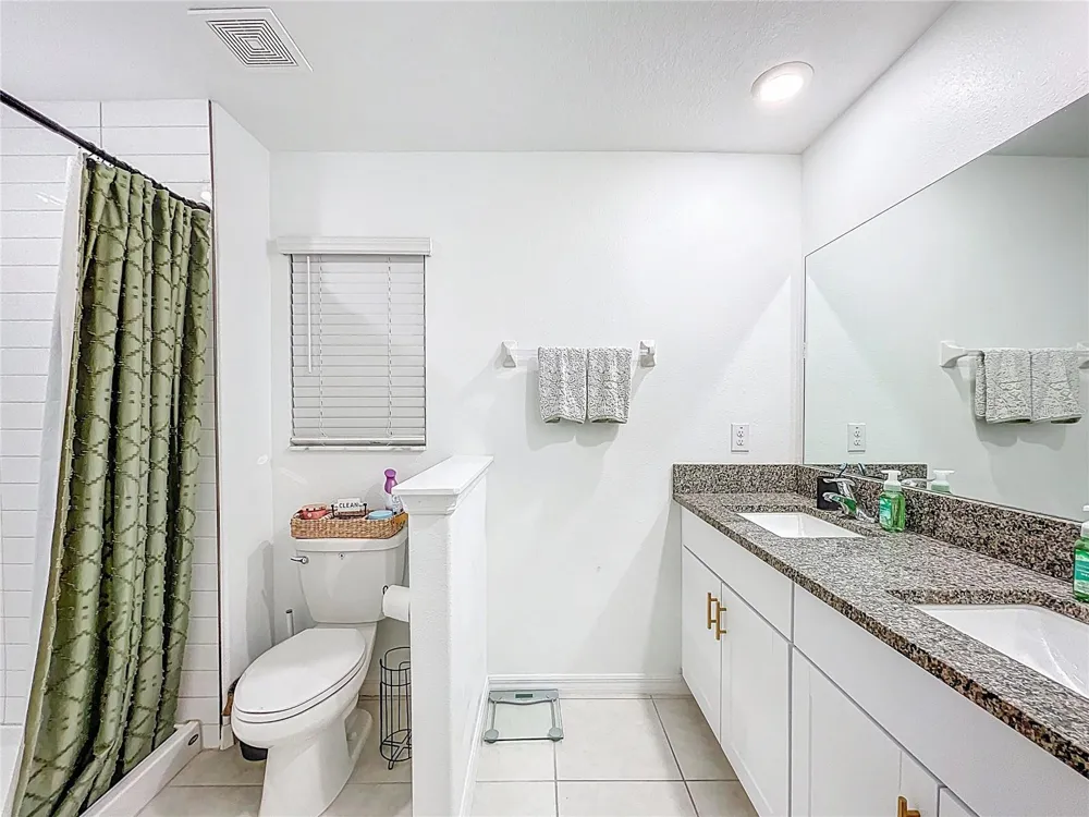 7082 RIPPLE POND LOOP Zephyrhills, FL 33541